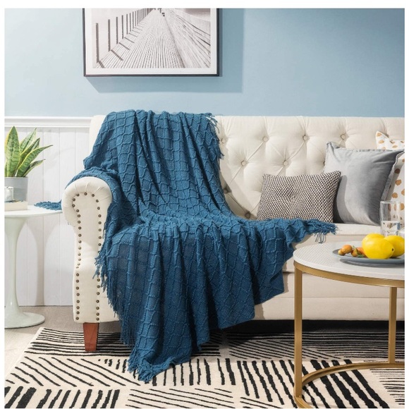 Grey Diamond Tassel Knit Throw Cozy Fringe Patterned Fall/Winter Dorm Blanket - Picture 11 of 16